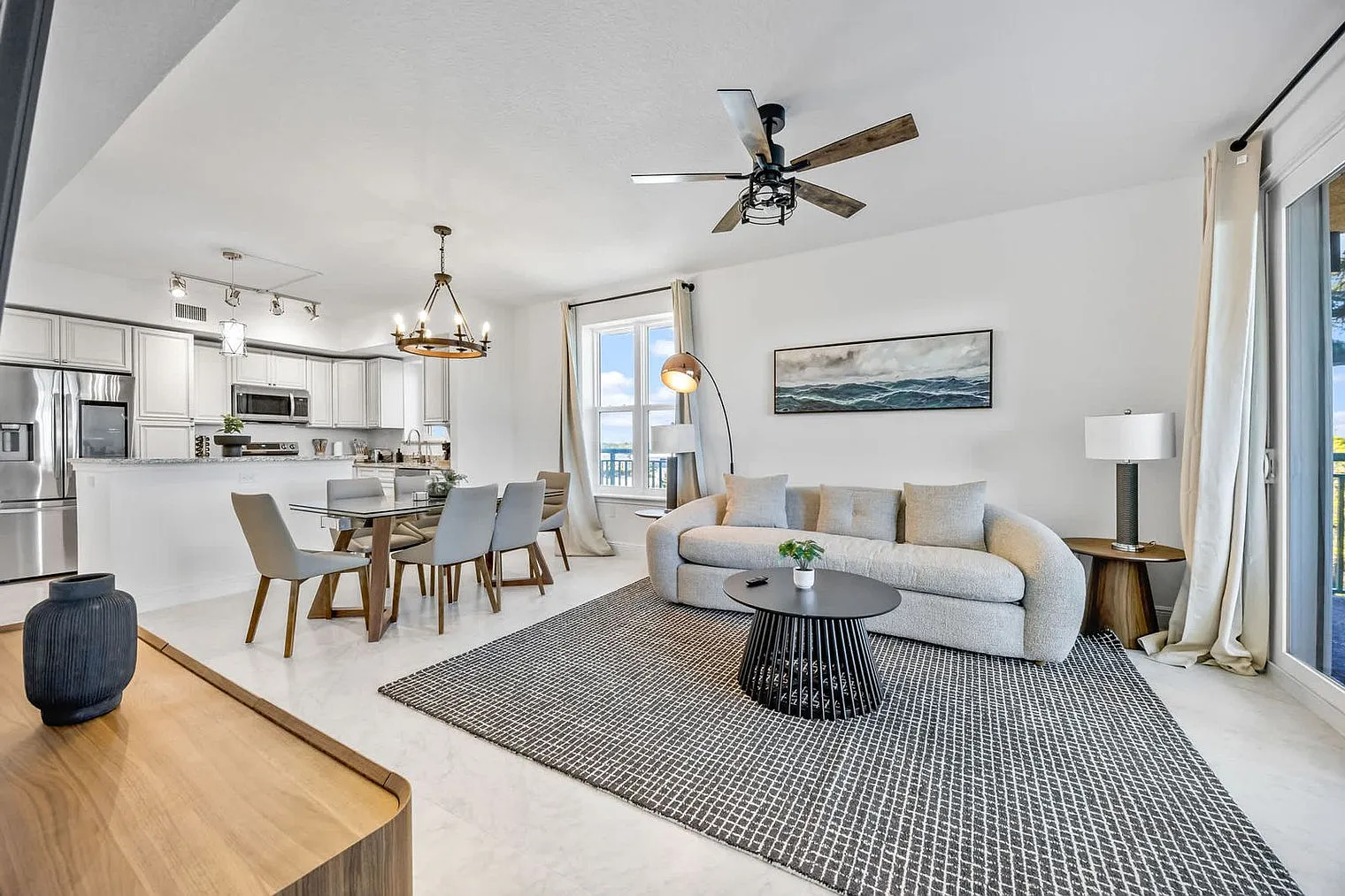 3 bed, 3.0 bath, 1625 sqft, $4,857 — Photo 4
