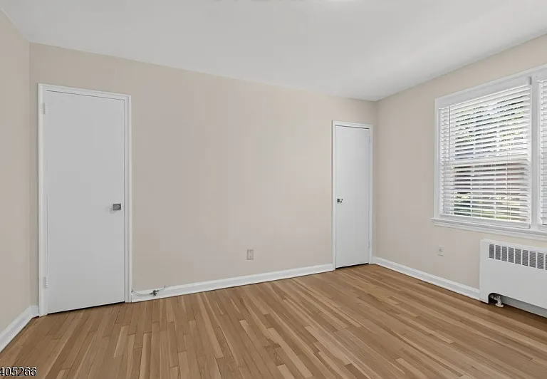 390 Morris Ave #35 — Photo 9