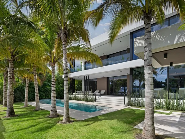 13225 Arch Creek Ter, North Miami, FL 33181