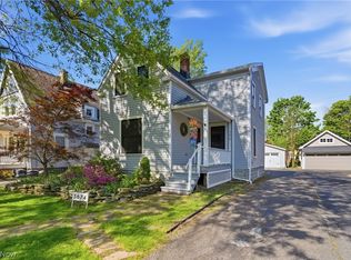 3674 Stoer Rd, Shaker Heights, OH 44122