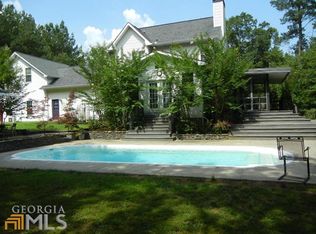 226 Acorn Trl, Lexington, GA 30648