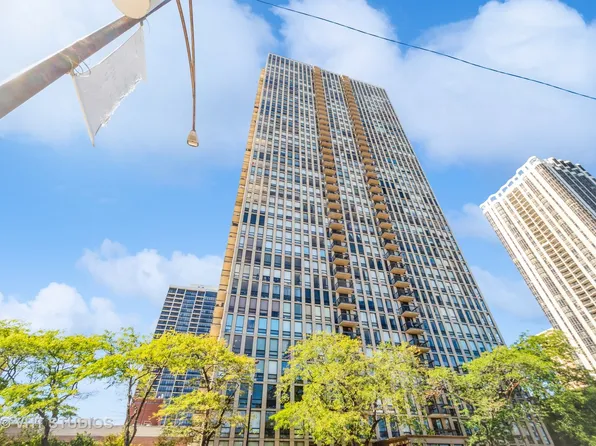 1660 N Lasalle St #2509, Chicago, IL 60614