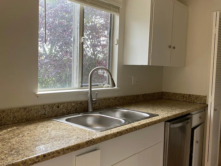 456 Oak St #L — Photo 7