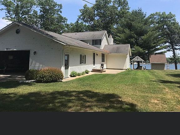 2nd image of 16360 S Star Lake Dr