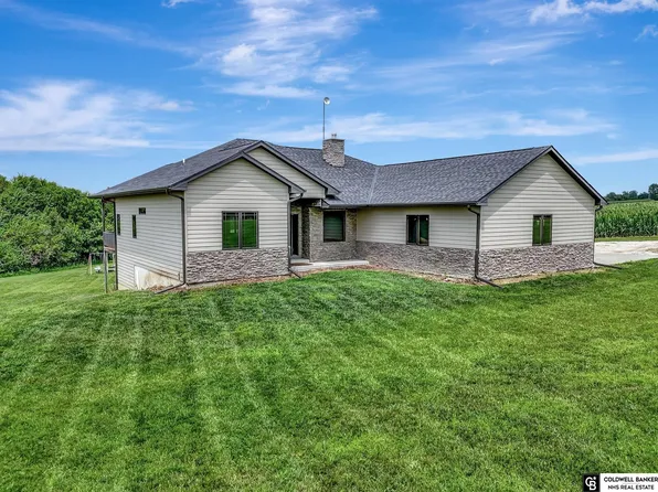1711 140th Rd, Garland, NE 68360