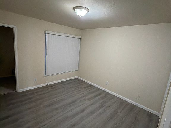 5th image of 71 Lausanne Ave APT 1