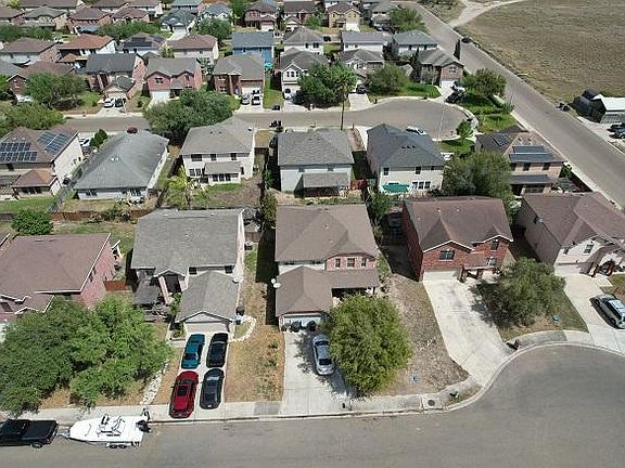 4th image of 4108 Orchid Ave