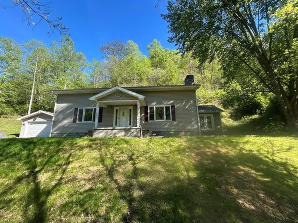 143 Rush Dr, Jeremiah, KY 41826