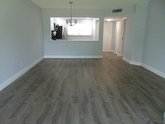 5th image of 3590 Via Poinciana APT 209