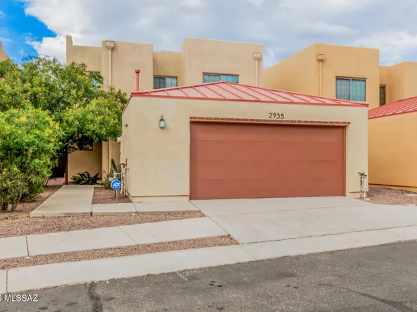 2935 E Canyon Bend St, Tucson, AZ 85716