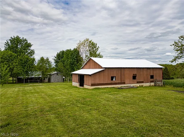 12967 Pleasant Valley Rd, Utica, OH 43080