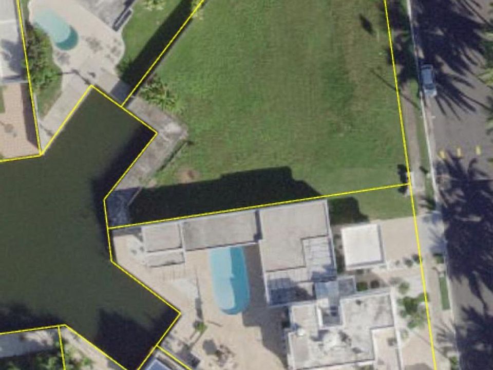 2nd image of Urb Vistamar Marina D Lot 1 #Blq