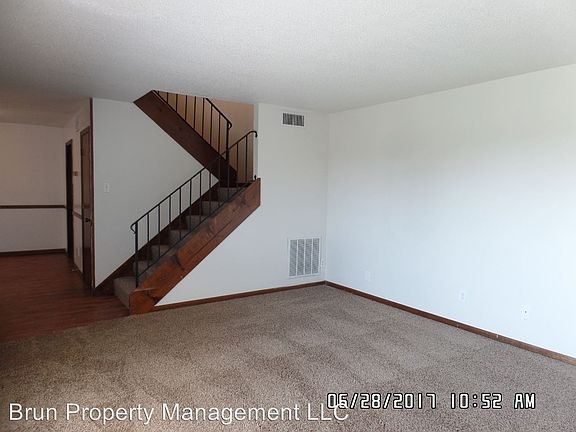 5th image of 502 Cedartop Ln APT D