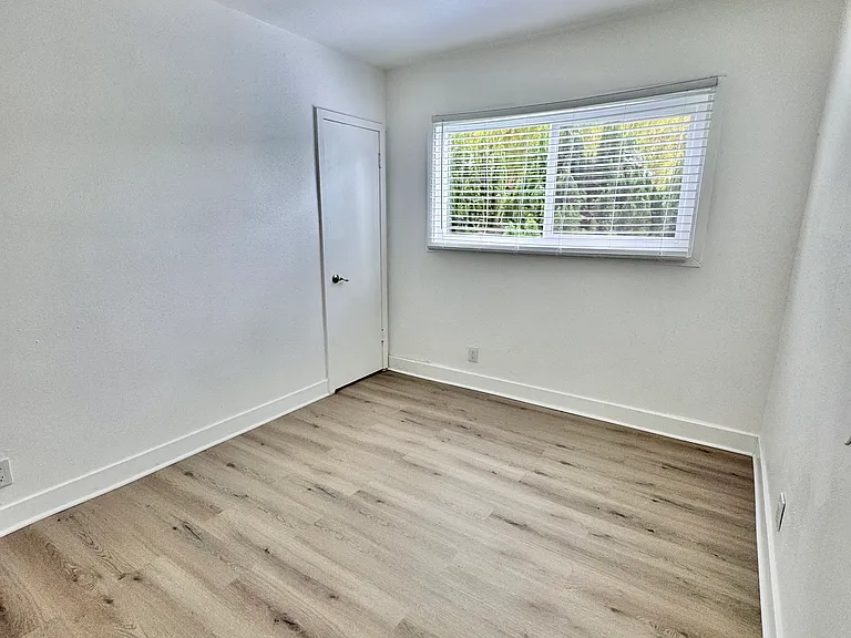 12711 Pacific Ave #1 — Photo 10