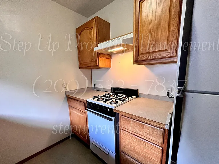 20675 Lower Hillview Dr — Photo 5