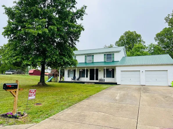 299 Deer Springs Ln, Milton, WV 25541