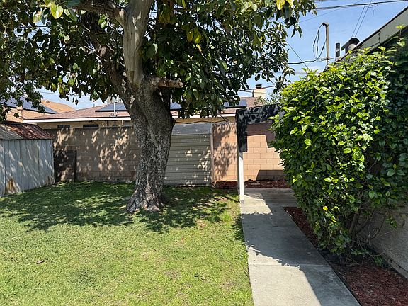 2nd image of 13559 N Foster Ave #2