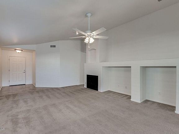 4th image of 42288 W Calle St