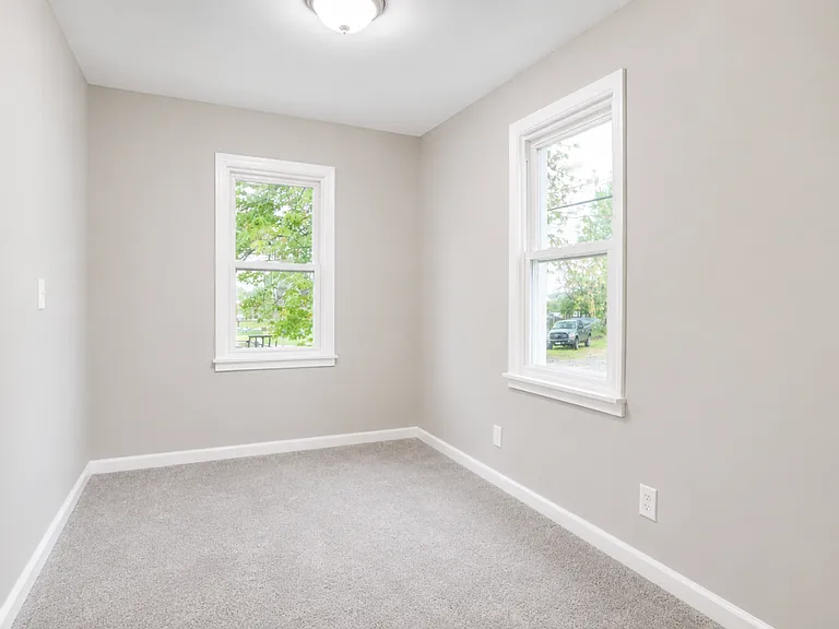 5 Homeland Ave — Photo 3