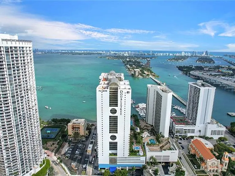 1717 N Bayshore Dr #A-1132 — Photo 18