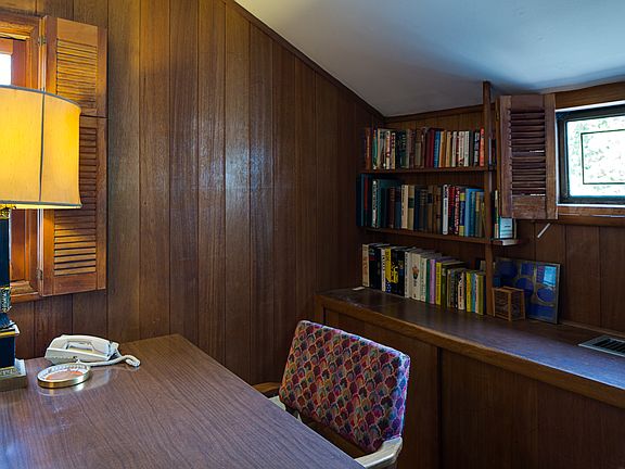 Office/Sitting Room/5th BR