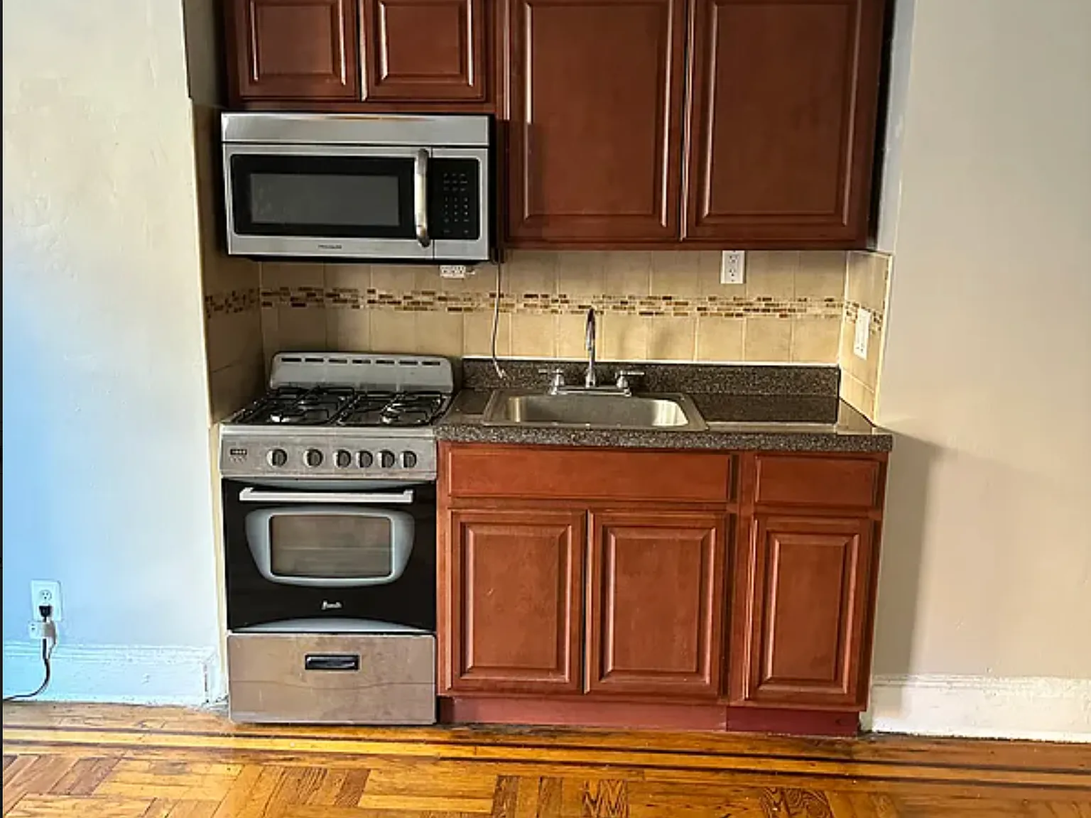 1248 Pacific Street — Photo 3