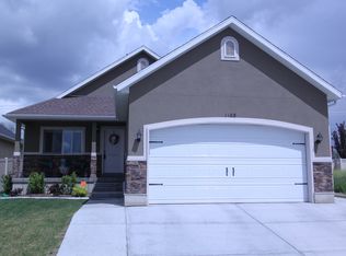 1108 W 275 N, Clearfield, UT 84015