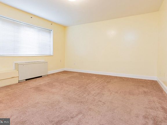 5th image of 1009 Chillum Rd APT 117