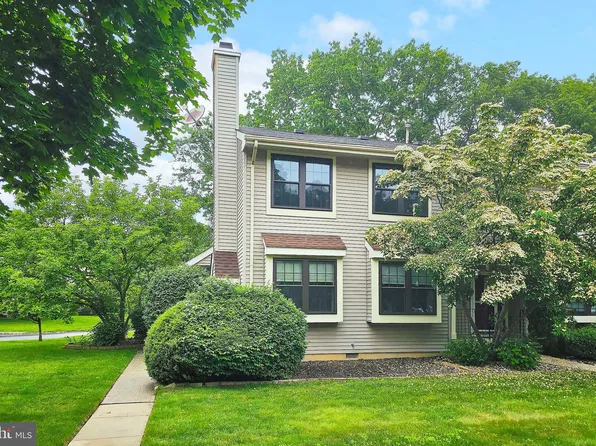 1201 Arlington Dr, Toms River, NJ 08755