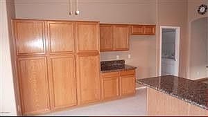 4th image of 2615 E Redwood Ln