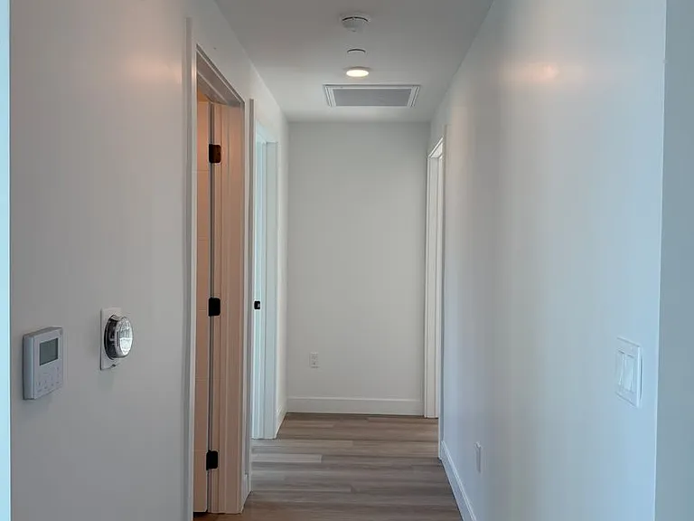 Rainford Apartments — Photo 102
