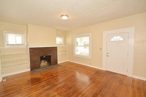 2nd image of 3834 N Capitol Ave
