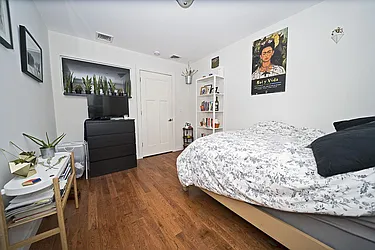 Rented by Level Group