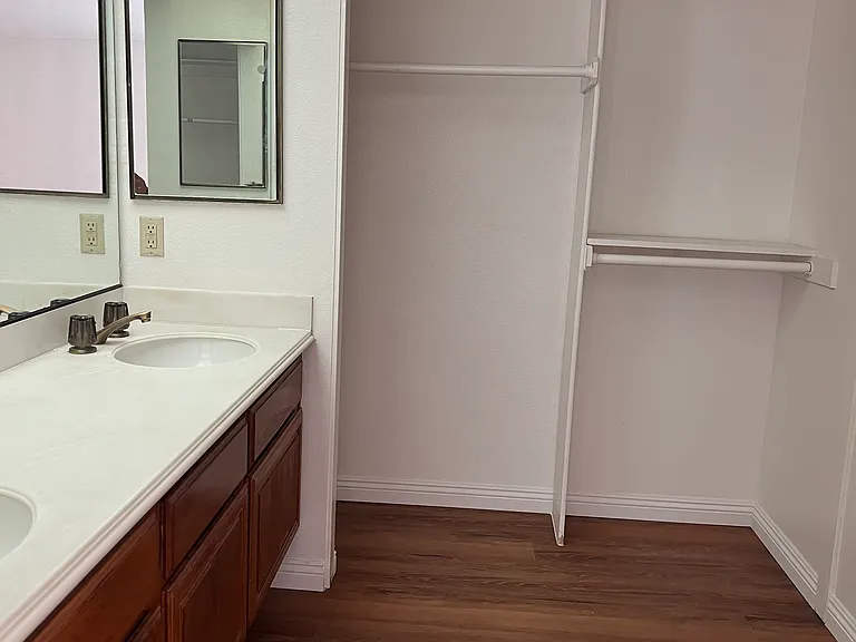 24691 Candlenut Ct — Photo 10