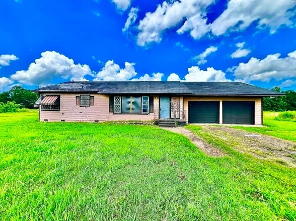 8515 N State Line Ave, Texarkana, TX 75503