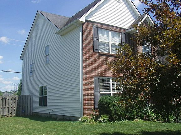 2nd image of 3864 Winthrop Dr