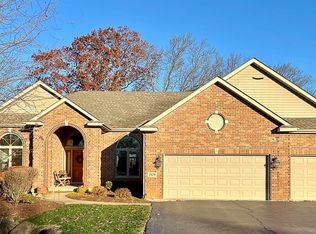 3418 Forest Ridge Dr, Spring Grove, IL 60081