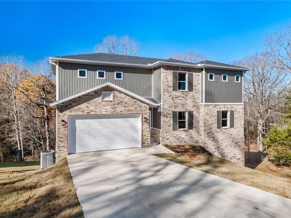 8893 Williams Rd, Rogers, AR 72756