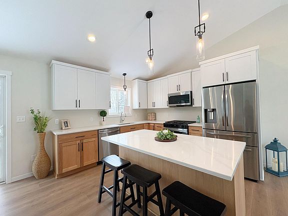 5th image of 3669 Meadow Sage Ct SE