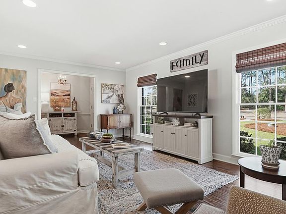 4th image of 2200 Wycliff Ln