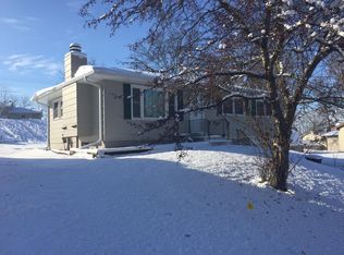 8102 9th St W, Rock Island, IL