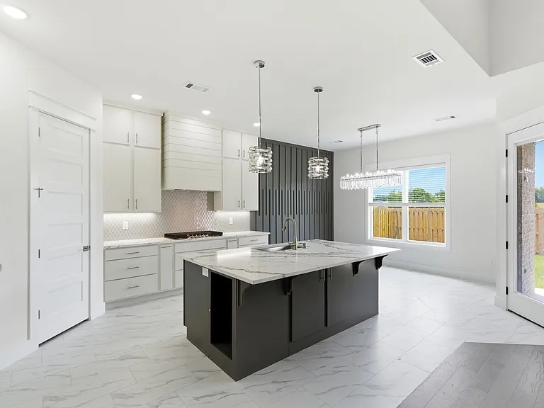 531 Bose Ave — Photo 7