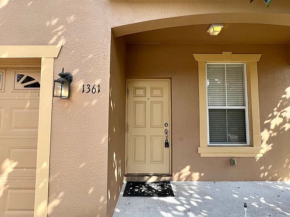 5th image of 1361 Twin Trees Ln