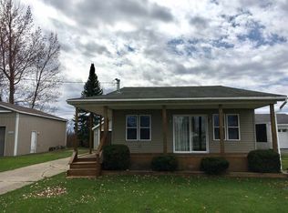 11239 W Shore Dr, Houghton Lake, MI 48629