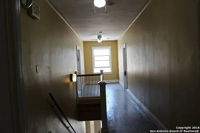 628 S Saint Marys St #200 — Photo 20