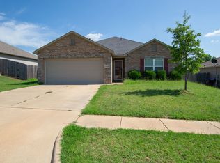 1124 Granite Ln, Noble, OK 73068