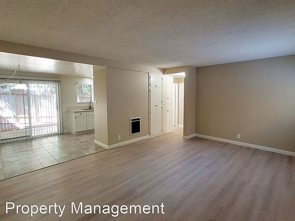 4th image of 14641 Christine Dr #C