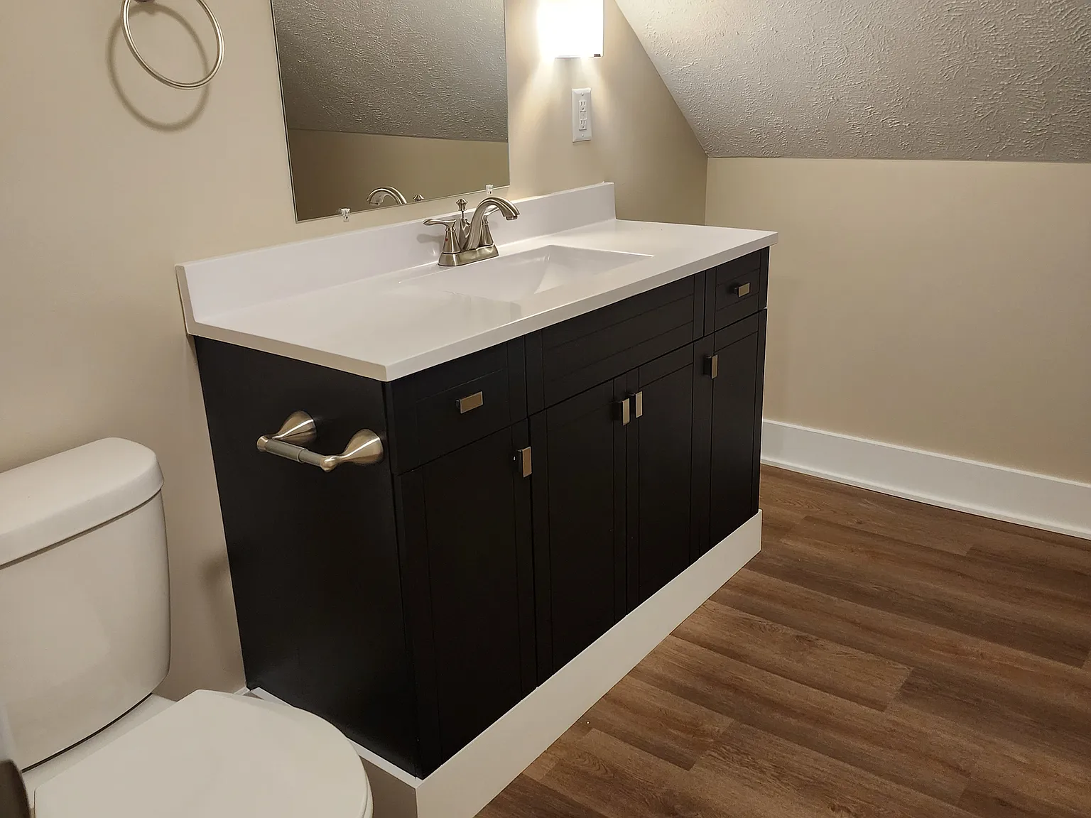2 bed, 1000 sqft, $1,350 — Photo 4