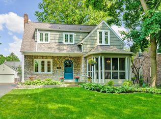 44 N Cassingham Rd, Columbus, OH 43209