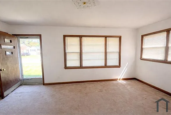 3 bed, 1333 sqft, $1,650 — Photo 3
